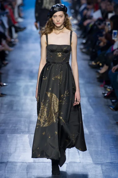 Look 53
